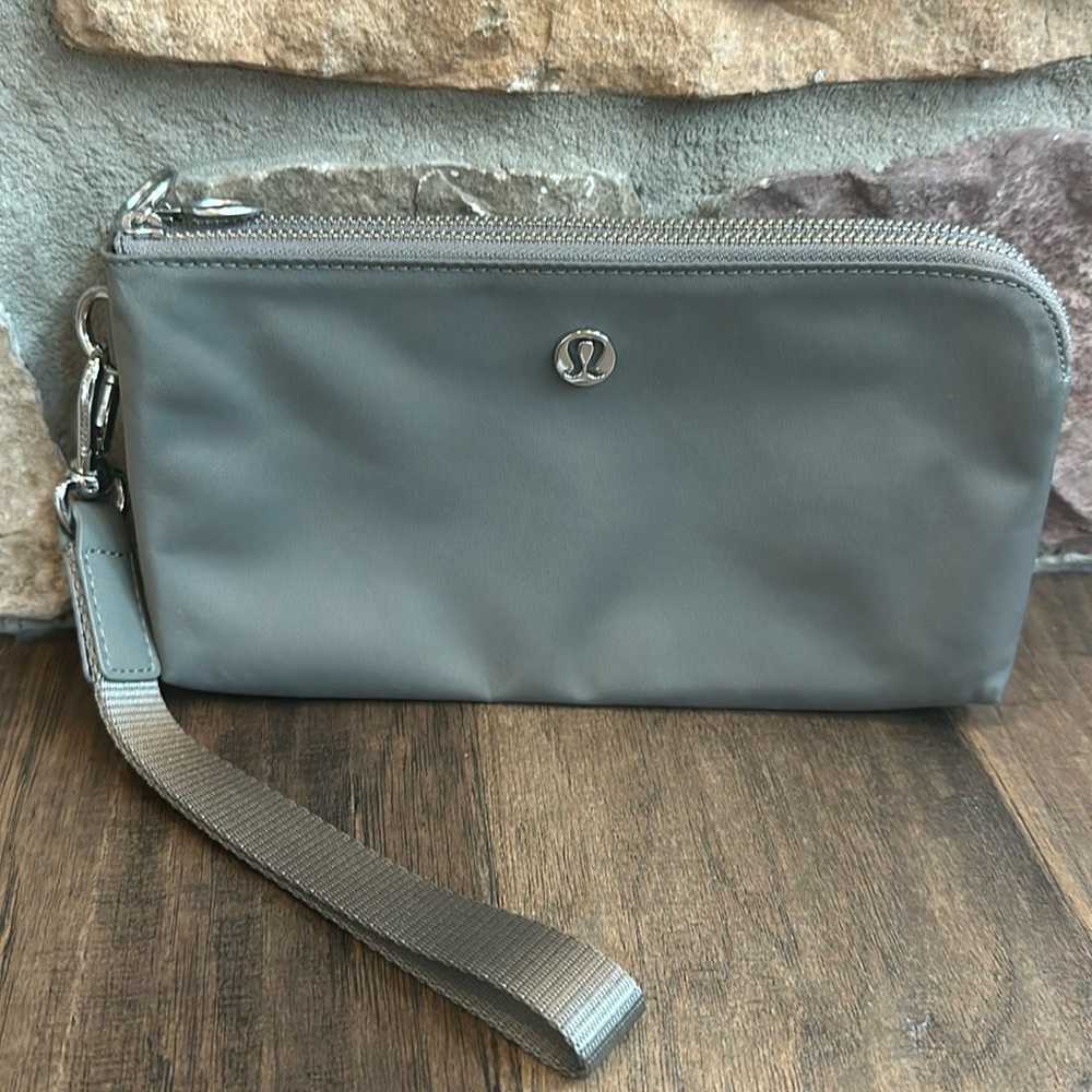 💗EUC! Lululemon Now and Always pouch 💗